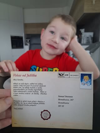 dítě s pohledem